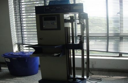 電子拉力試驗(yàn)機(jī)