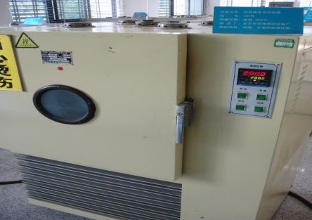 空氣熱老化試驗(yàn)箱