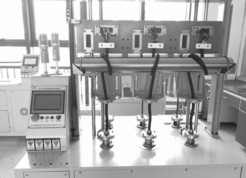 縱列式電線(xiàn)扭轉(zhuǎn)試驗(yàn)機(jī)